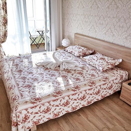 City Center Lux Family Apartment Винница Экстерьер фото
