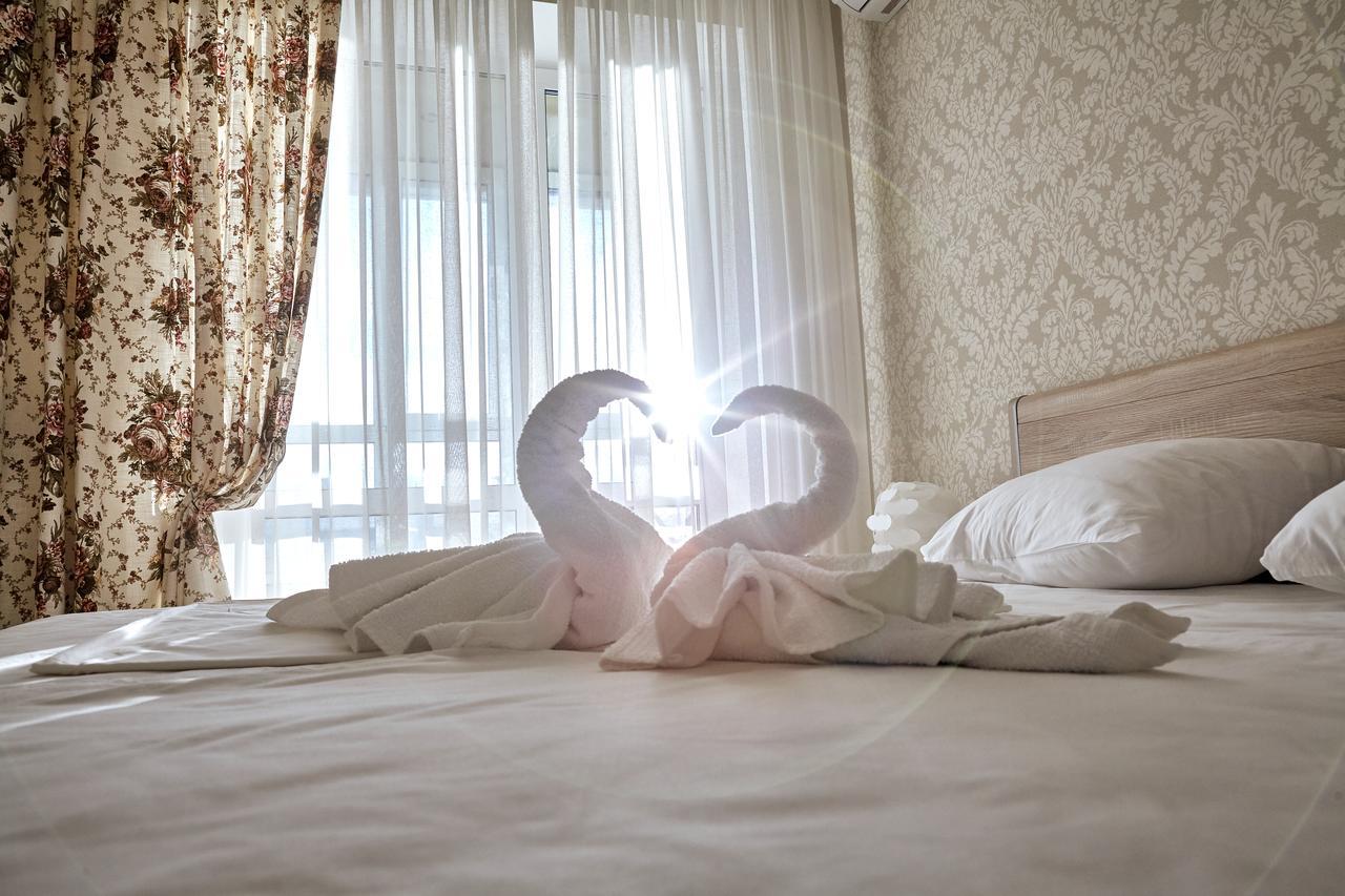 City Center Lux Family Apartment Винница Экстерьер фото