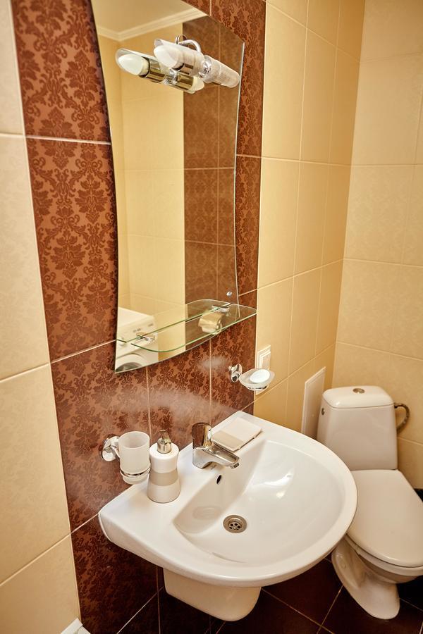 City Center Lux Family Apartment Винница Экстерьер фото